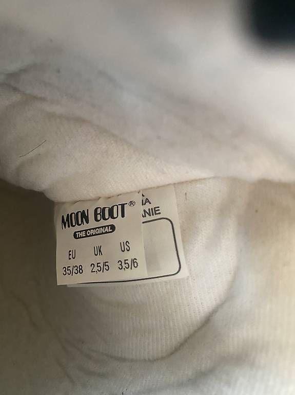 Scarpe da uomo: Moon Boot fast wie neu  – Usato da Solothurn venduto da nev_7qmh 4