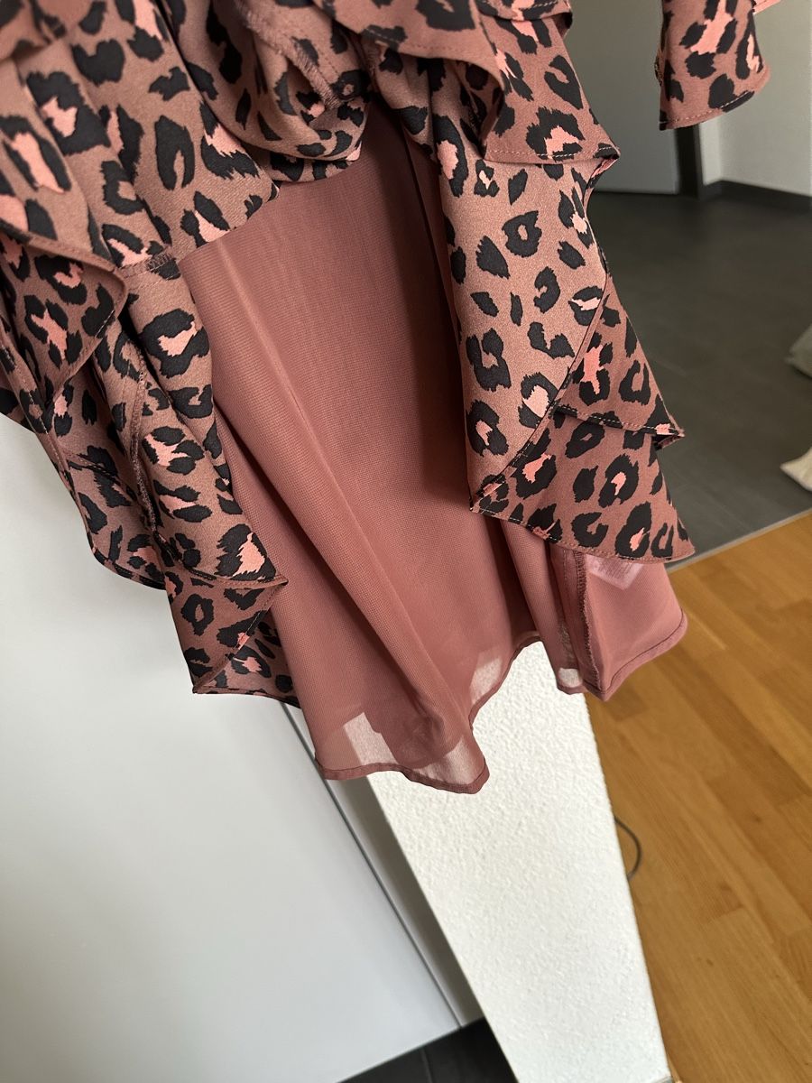 Robes: Leokleid – D'occasion à Herrliberg par Eule13 3