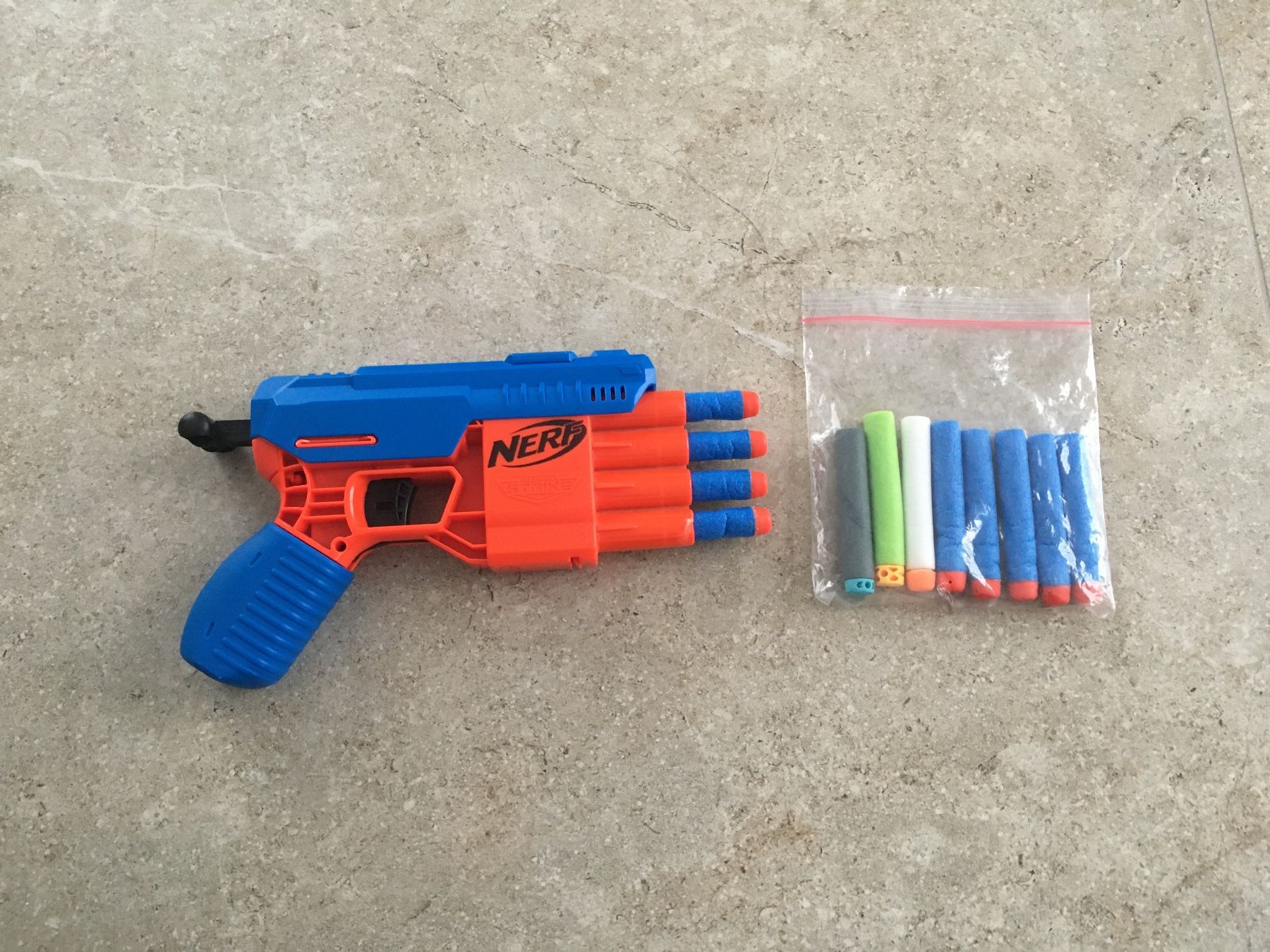 Nerf Spielzeuge: Nerf Alpha Strike 4 mit Ersatzpatronen – Gebraucht aus Gächlingen von Tara_devi