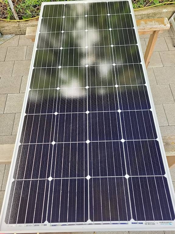 Dispositivi a energia solare: Solarpanel mit Solarregler – Usato da Thun venduto da Rubin13
