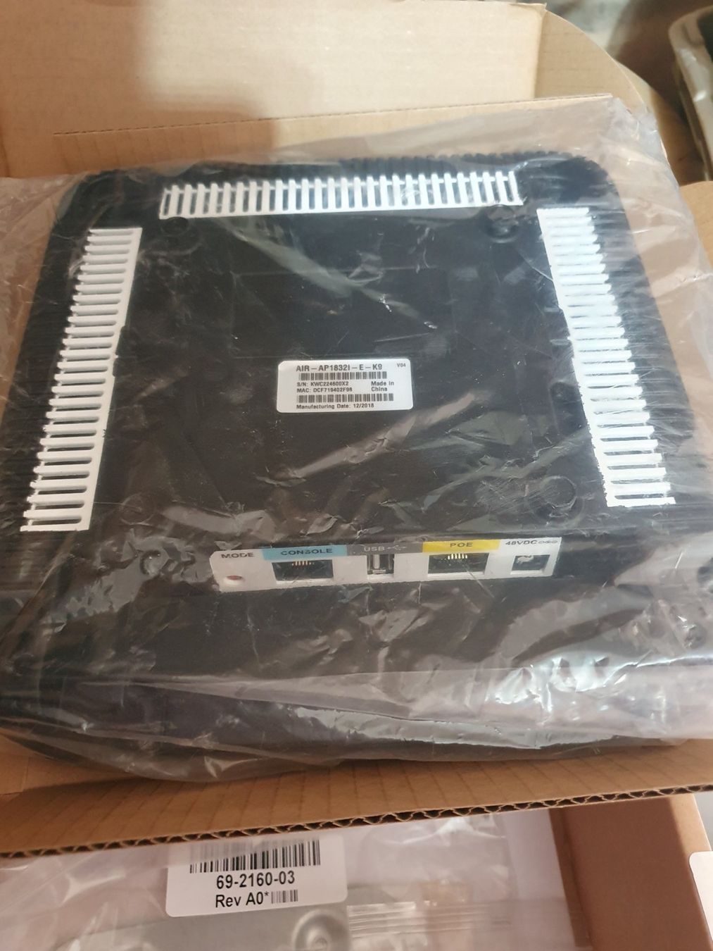 Cisco Modem & Router: Cisco AIR-AP1832i-E-K9 Access Point WLAN – Nuovo (secondo la descrizione) da Zürich venduto da eymen20 1