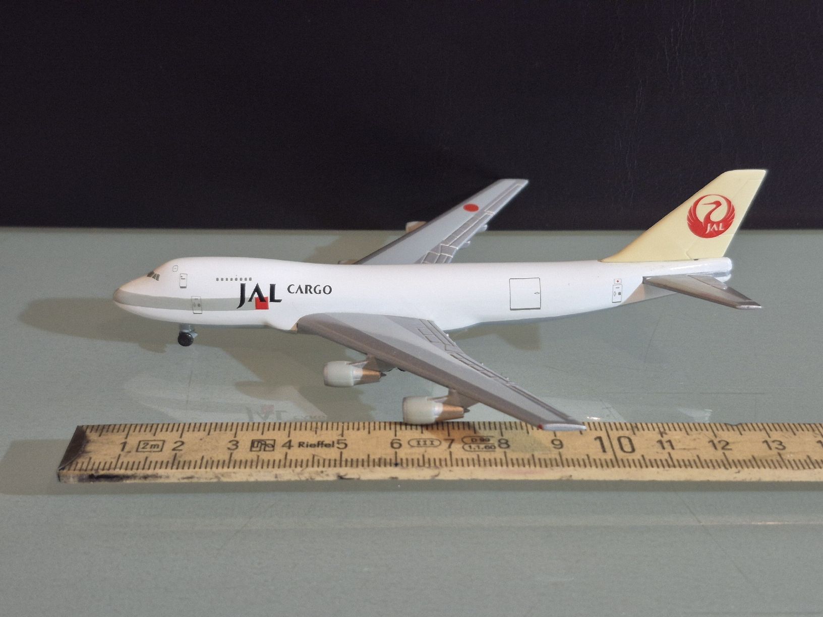 Herpa Kit di modellismo & Modellini statici: Herpa JAL Cargo 1:500 – Usato da Uetendorf venduto da myhome12 3