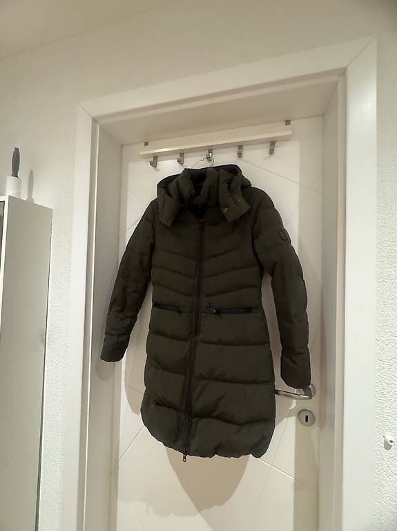 Giacche: Winterjacke Olivgrün  – Usato da Winkel venduto da cor_2sss 1