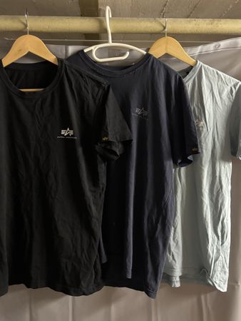 Kleiderpaket Alpha Industies 3x T Shirts
