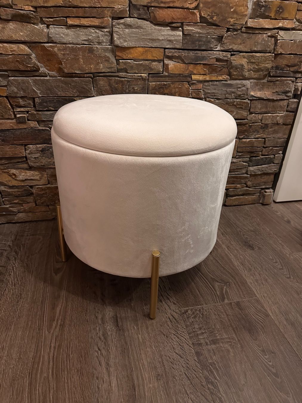Hocker: Hocker mit Stauraum weiss – Gebraucht aus Dübendorf von bol_h67v