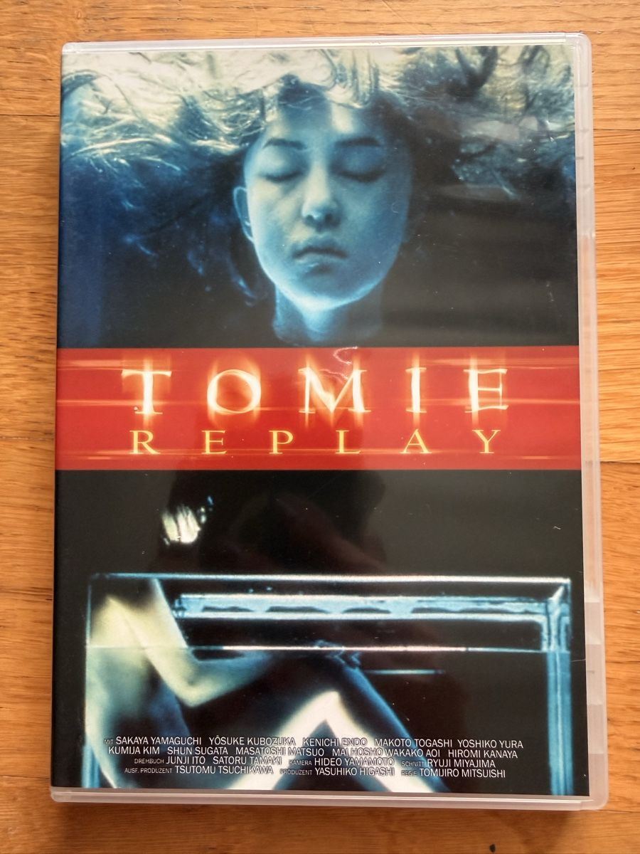 Tutti i DVDs: Tomie Replay (2000) - DVD – Usato da Kölliken venduto da nerdorado