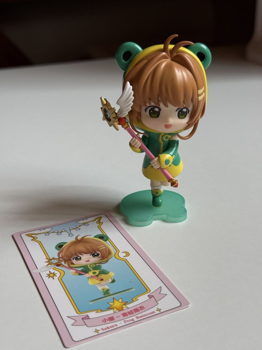 Pop Mart Statuette: Pop Mart Card Captor Sakura Frog Raincoat – Usato da Lenzburg venduto da Krishi