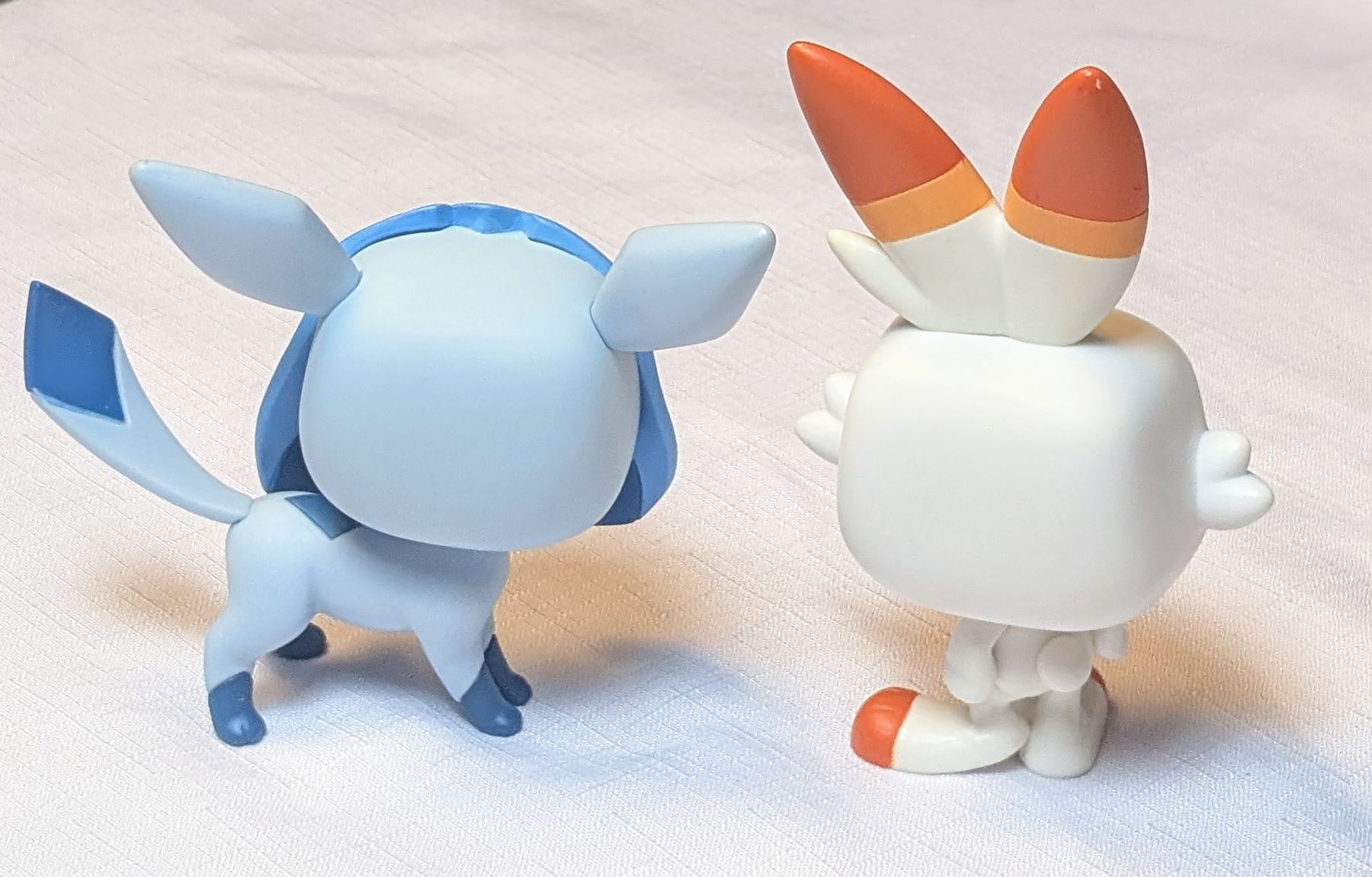 Funko Figuren: Funko Pop! Pokemon - 2er Set - Glaceon & Scorbunny – Neu (gemäss Beschreibung) aus Wängi von ABIZONE-86 2