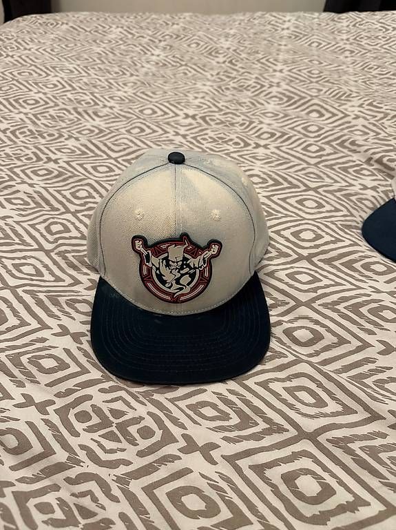 Copricapi, berretti & cappellini: Casquette Thunderdome – Usato da Villars-le-Terroir venduto da ale_c79d