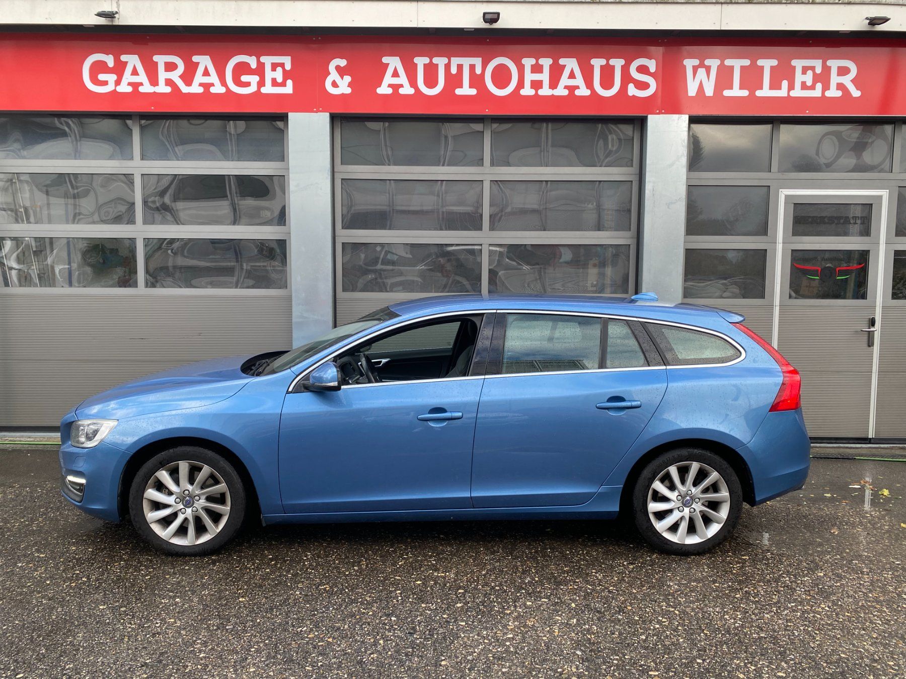 Volvo Automobili: Volvo V60 T6 Summum Geartronic – Usato da Biel/Bienne venduto da AS24 7