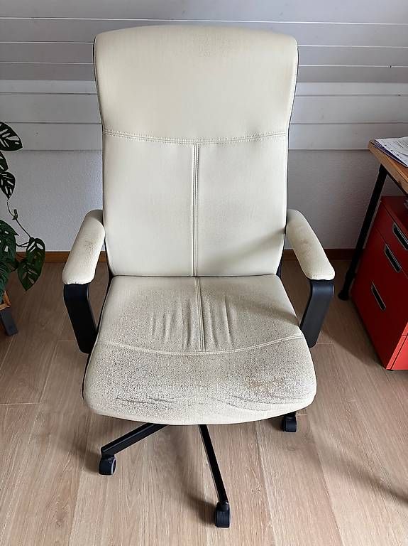 Chaises: Bürostuhl – D'occasion à Wildberg par Twingo2511