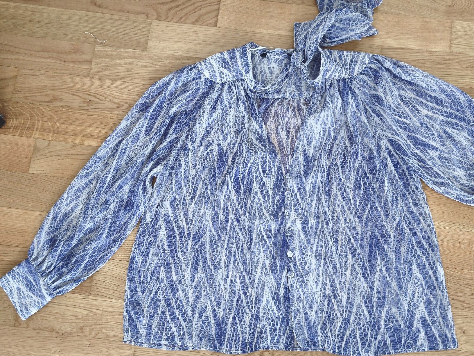 Zara Camicette: Zara Bluse, Grösse XS, neuwertig,  – Nuovo (secondo la descrizione) da KRIENS venduto da Franzy_Blond10 6