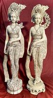 Balinesische Frauenfiguren aus Alabaster  1930-1950, 70 cm