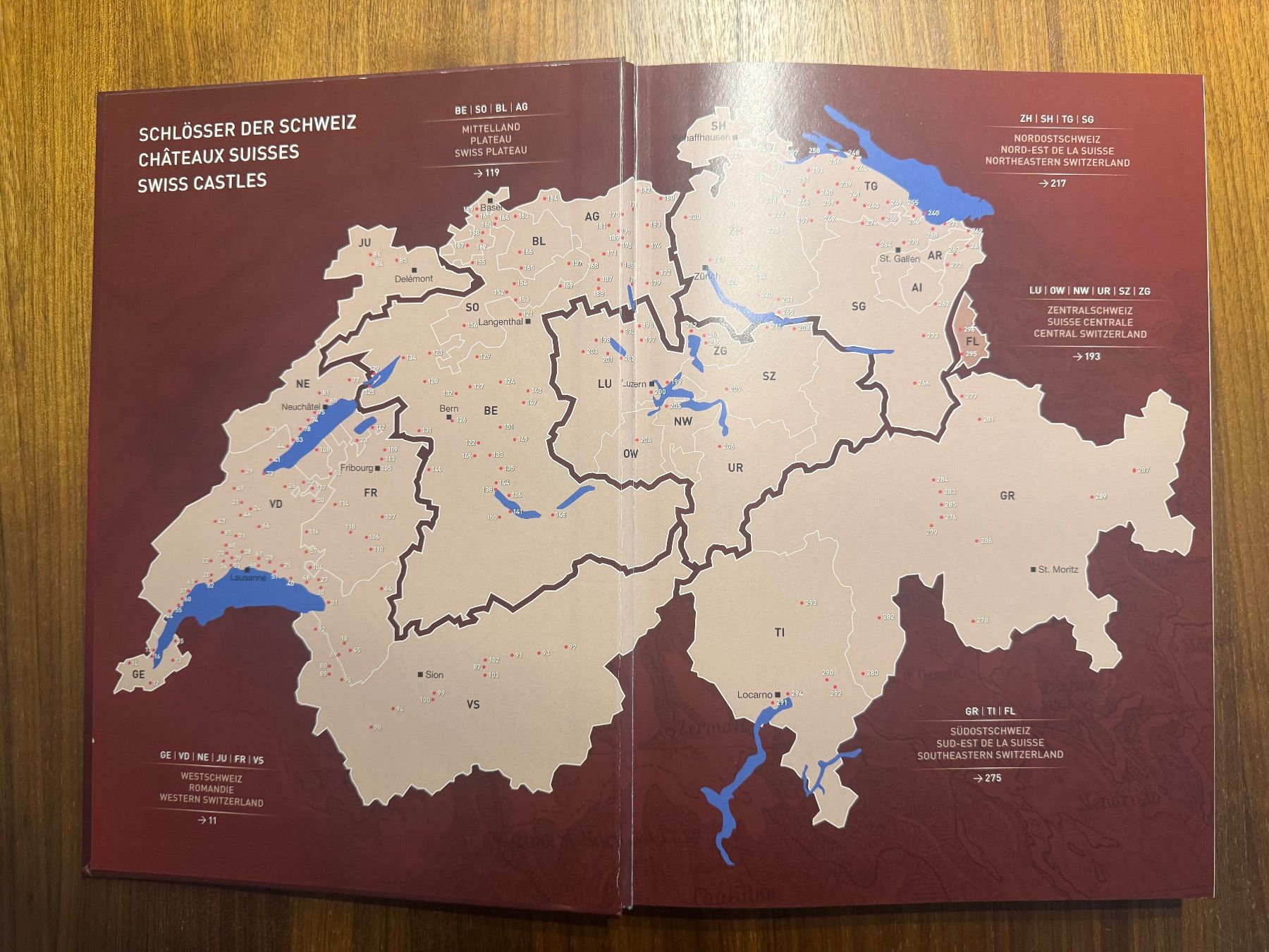 Bücher: Schlösser der Schweiz – Gebraucht aus Bern von Boox 1