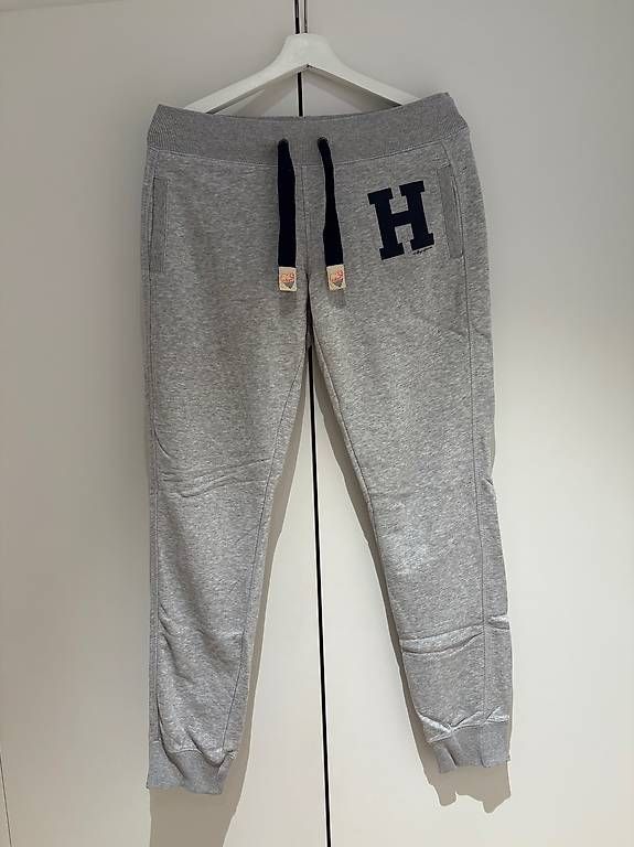 Hosen: Tommy Hilfiger Trainerhose grau S – Gebraucht aus Felsberg von Riggel