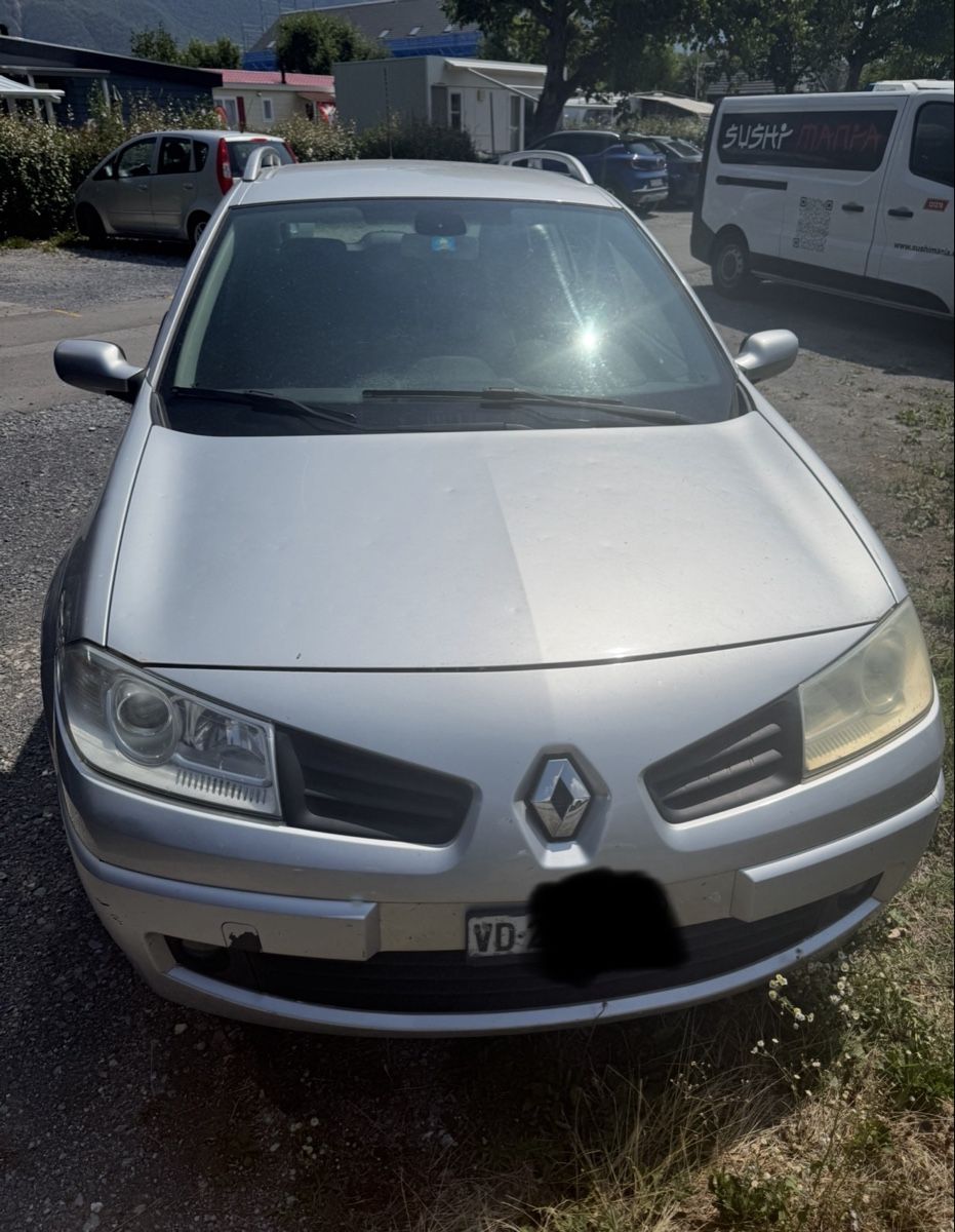 Renault Autos: Renault Mégane 2.0 16V – Gebraucht aus Chessel von Voyages--2020