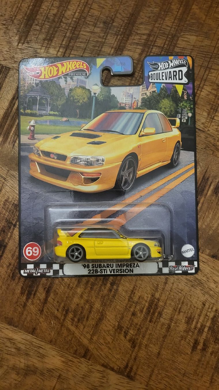 Hot Wheels Voitures modèles: Hot Wheels Boulevard '98 Subaru Impreza 22B-STI Version – Neuf avec emballage d'origine à Jona par mjo_f5t2