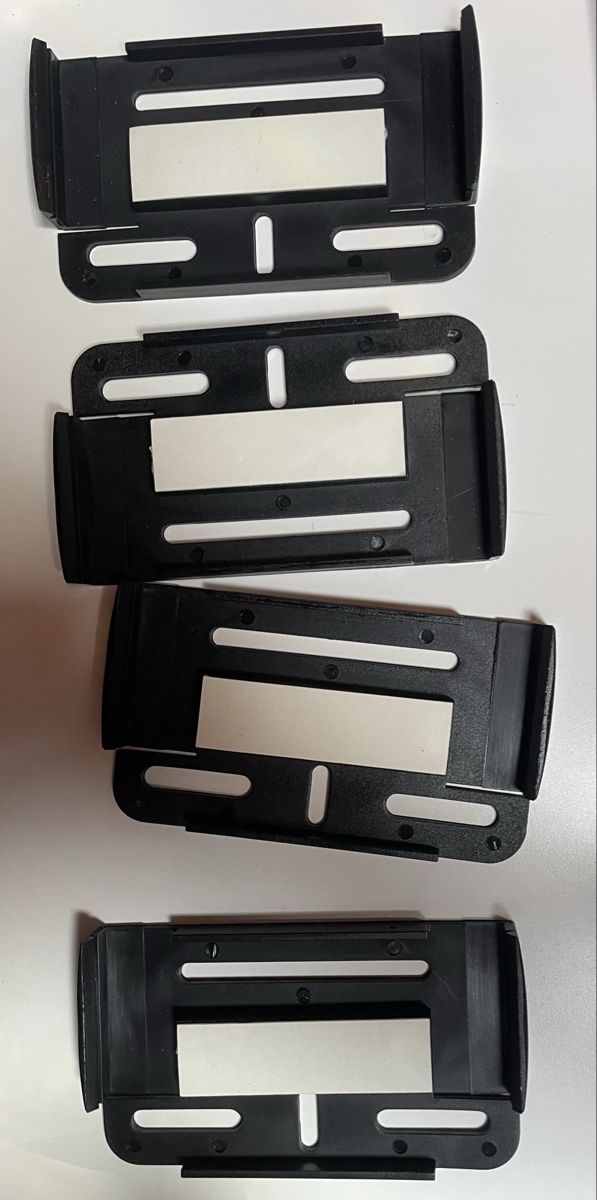 Supporti a parete: Simple-Fix Universal Kennzeichenhalter / Befestigungsset  – Nuovo (secondo la descrizione) da Winterthur venduto da kap_ycp5 3