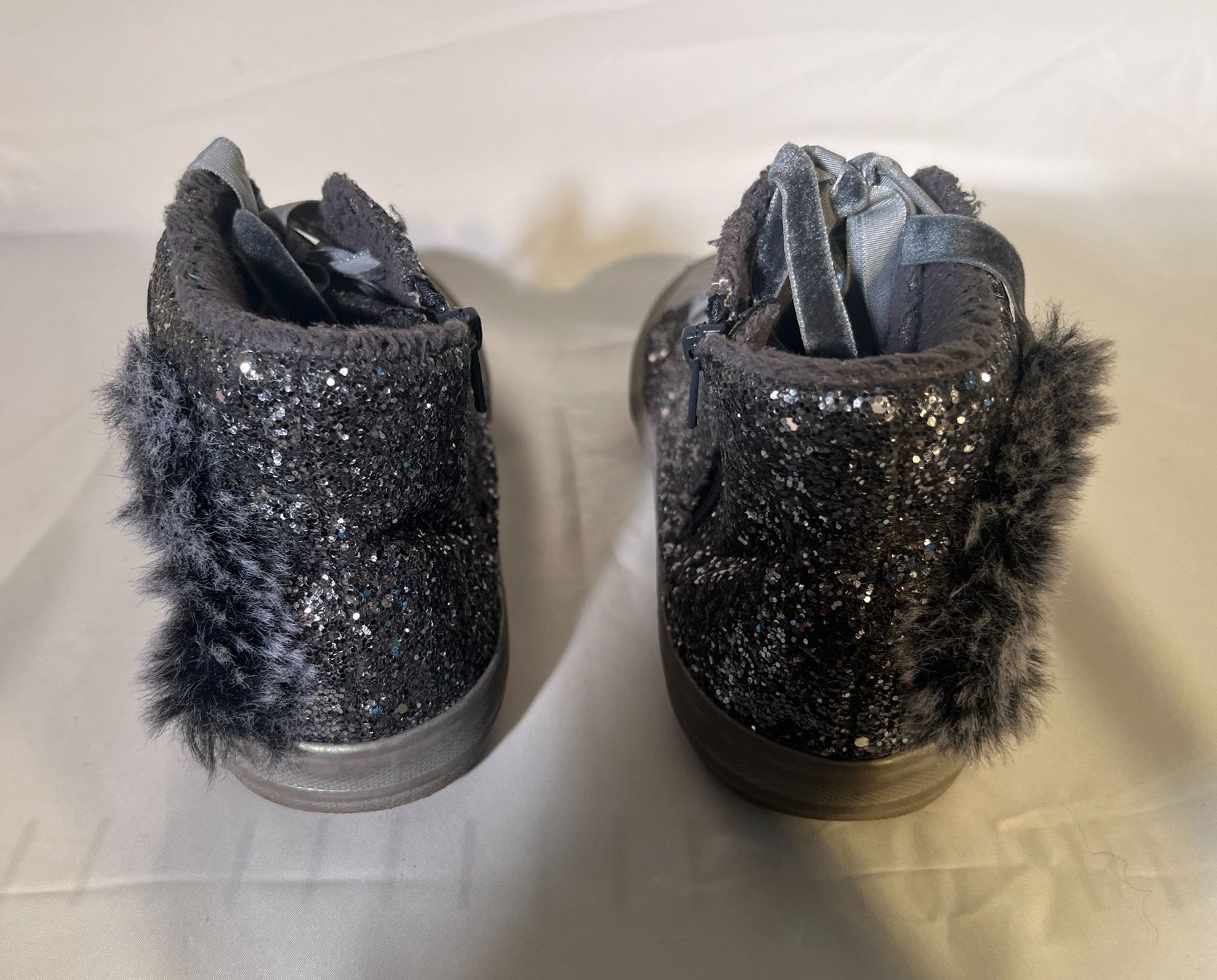 Scarpe per ragazze: Glitzerhalbschuhe Gr. 30 gefüttert – Usato da Zürich venduto da Drahtzug 1