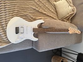 Yamaha PA012WHII E-Gitarre Weiss