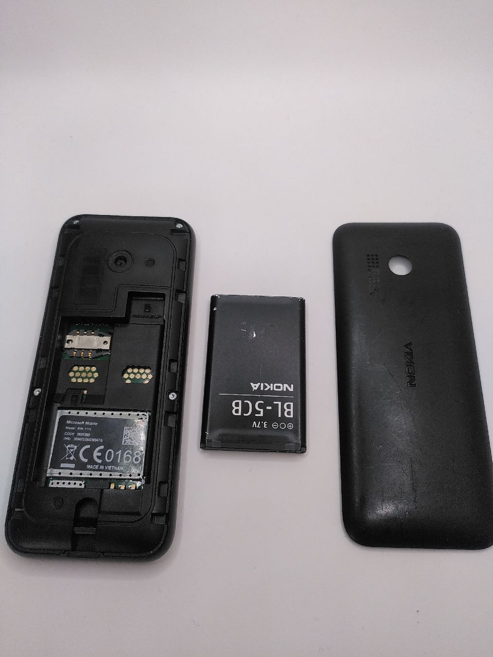 Nokia Telefoni cellulari / Smartphones: Nokia 215 Dual Sim mit Originalverpackung gebraucht – Usato da Kappel SO venduto da speedy092 5