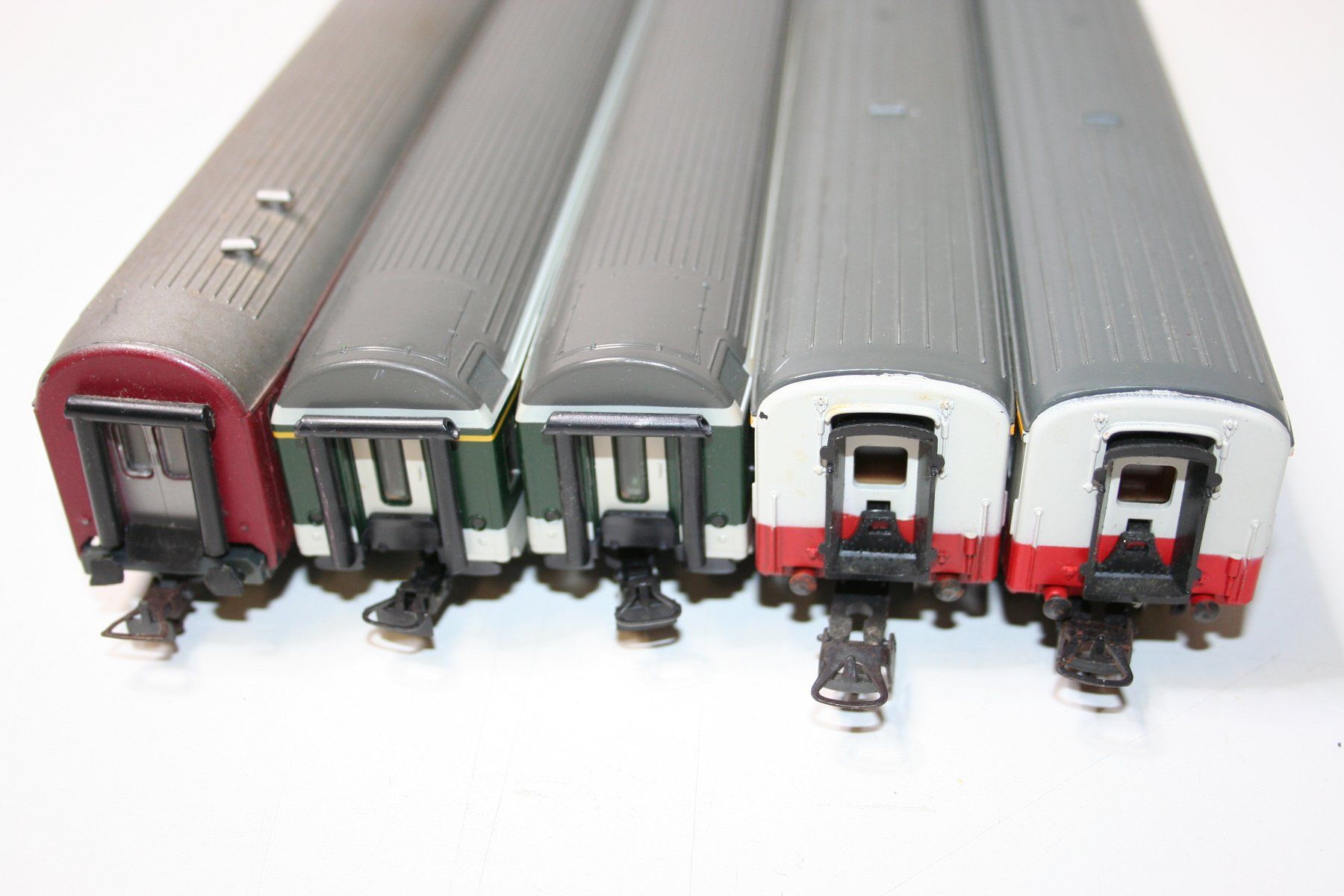 Märklin Modellini di ferrovie: 5 Personenwagen SBB – Usato da Andwil SG venduto da hakuesch 4