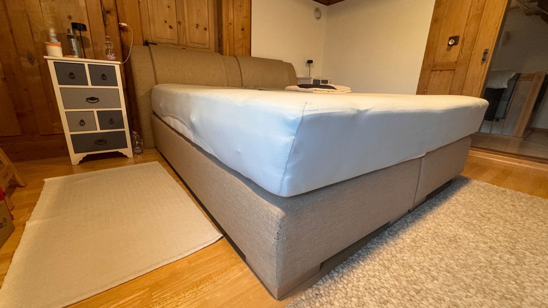 Letti: Boxspring Bett 180 x 200 cm beige/sand – Usato da Sennwald venduto da CountryLife 1