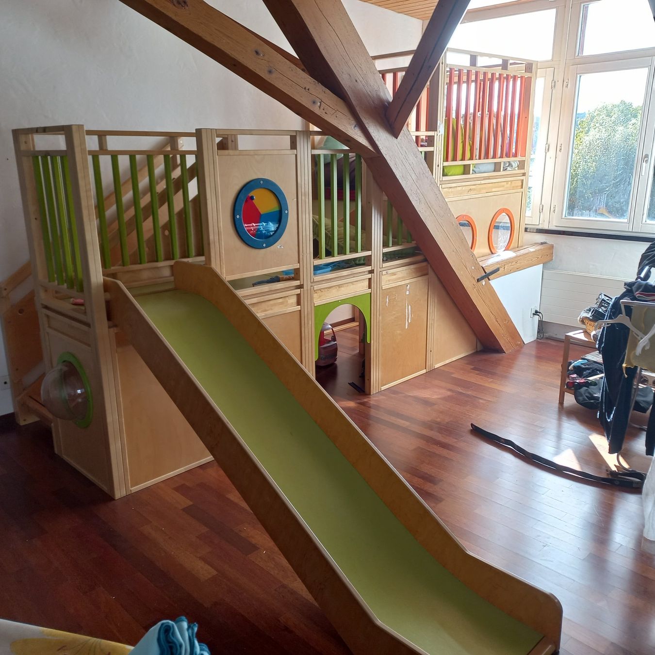 Giocattoli: Kletterturm – Usato da Künten venduto da Hawaltino