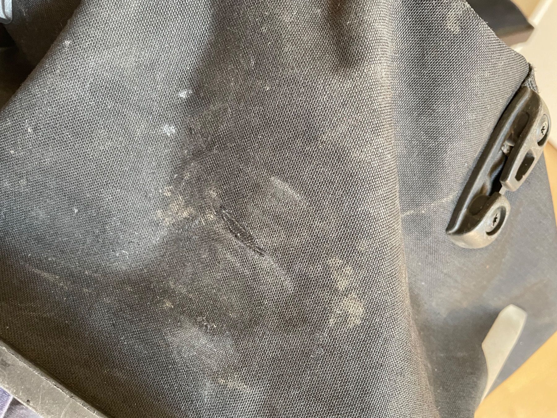Ortlieb Taschen: Velotschen Ortlieb 2x35l – Gebraucht aus Bern von Llywelyn 3