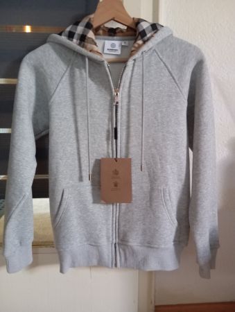 Zip-Hoodie, Grösse 165/88A, Zustand neu!