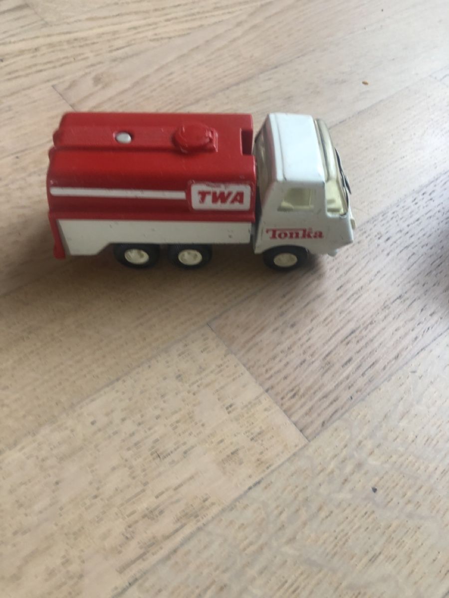 Tonka Giocattoli: Tonka TWA Tanklaster – Usato da Winterthur venduto da gizmo_71