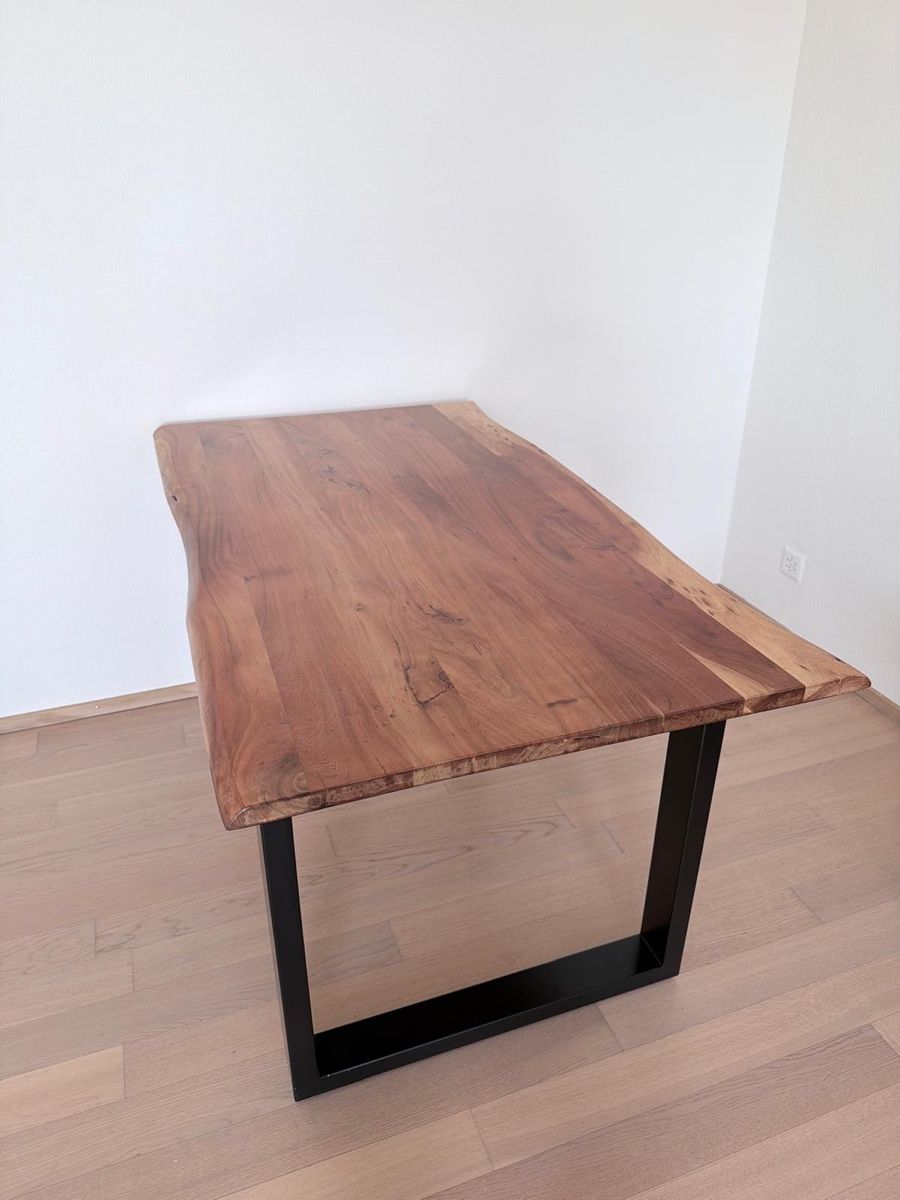 Tavoli: Solid Wood Dining Table with Metal Legs, Modern Style – Usato da Zürich venduto da Kenji_Midori 8