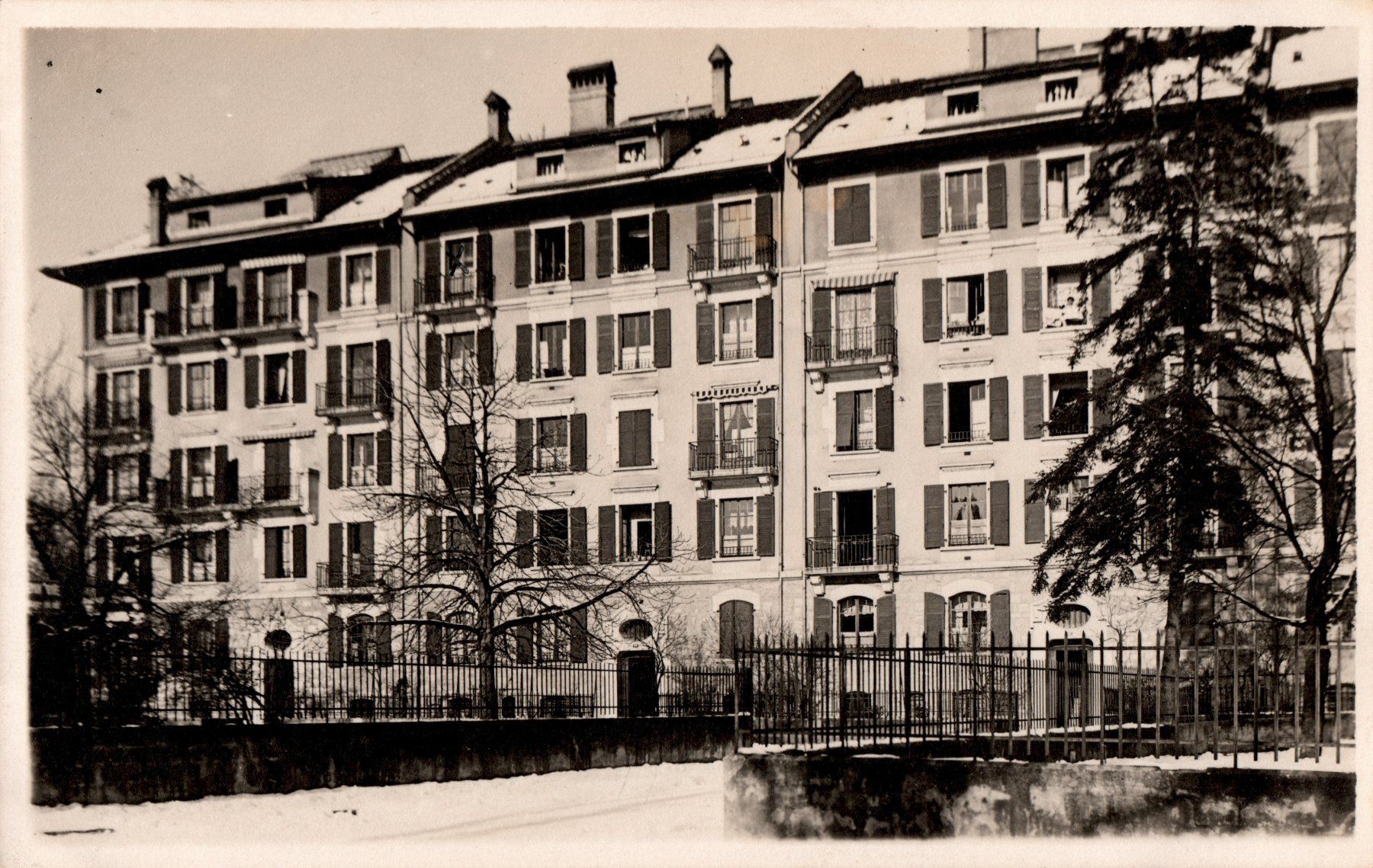 Cartoline postali: Lucens VD: H.P.J.F. Bâtiment I, ca. 1940, TOP – Nuovo (secondo la descrizione) da Zürich venduto da 1.Simon