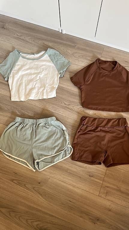 Lotti di vestiti: süsse Combis Neu - free shipping – Nuovo (secondo la descrizione) da Ringgenberg BE venduto da kat_n5w8