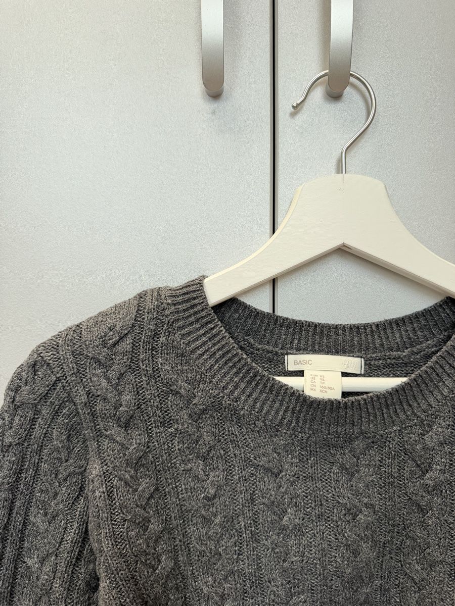 H&M Pullover & Sweatshirts: Pullover – Neu (gemäss Beschreibung) aus Birmensdorf ZH von Samantha_07 1