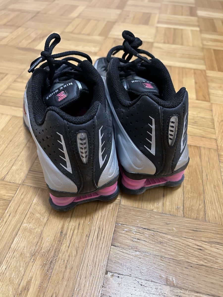 Nike Herrenschuhe: Nike Shox R4 Sneaker Low Gr. 38 – Gebraucht aus Moosseedorf von Slowwdown 4