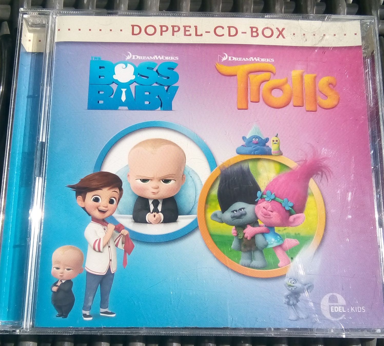 CDs: Boss Baby  +  Trolls  (Doppel-CD Hörspiel Set)  DE    2-CD's – Gebraucht aus St.Galllen von elkaphone