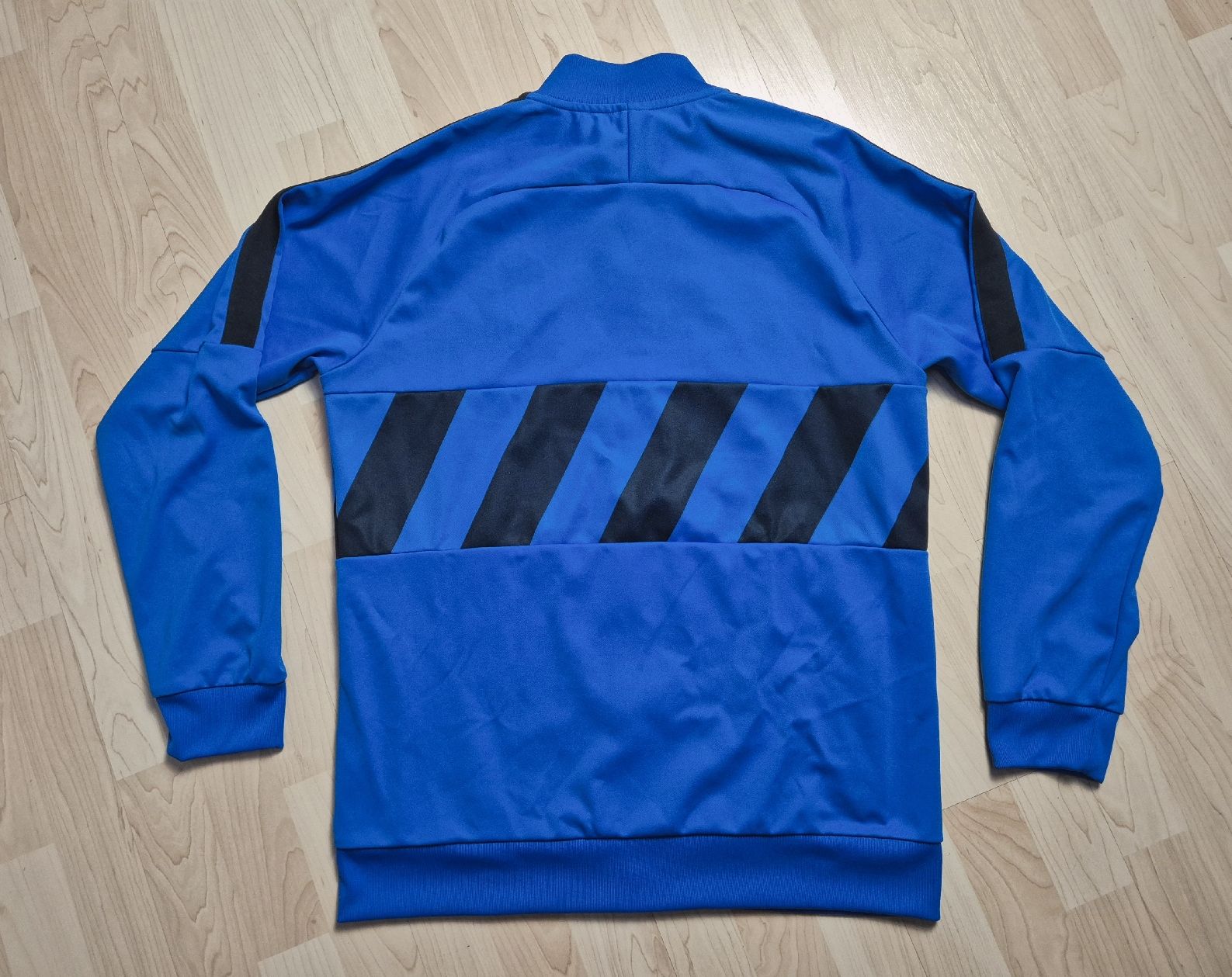 Nike Giacche: Nike 11/12 Inter Mailand Jacke Grösse L  – Nuovo (secondo la descrizione) da St. Gallen venduto da CaliSunshine 1