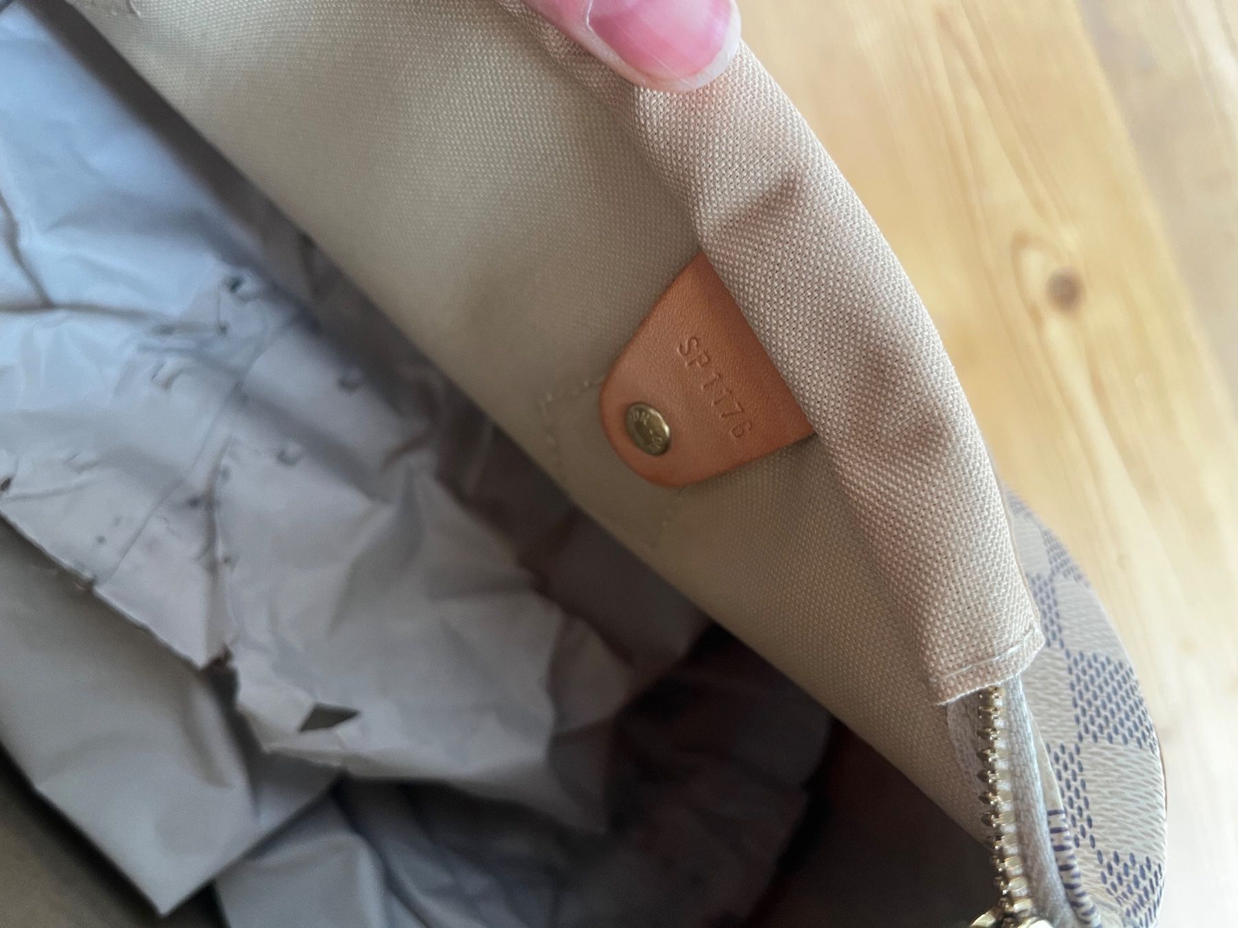 Louis Vuitton Borse: Louis Vuitton – Nuovo (secondo la descrizione) da St. Gallen venduto da Viste 7