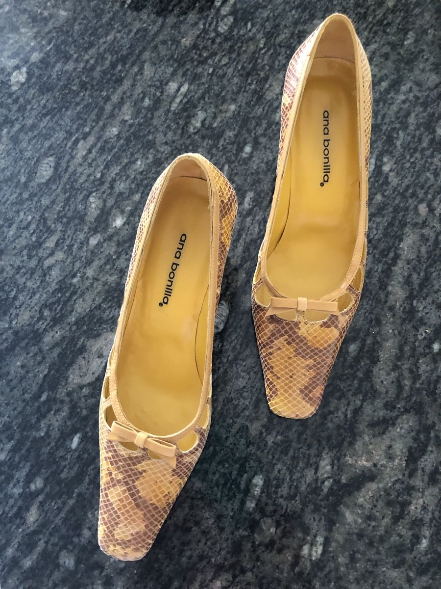 Scarpe da donna: Pumps Maisgelb – Nuovo (secondo la descrizione) da Solothurn venduto da Congela