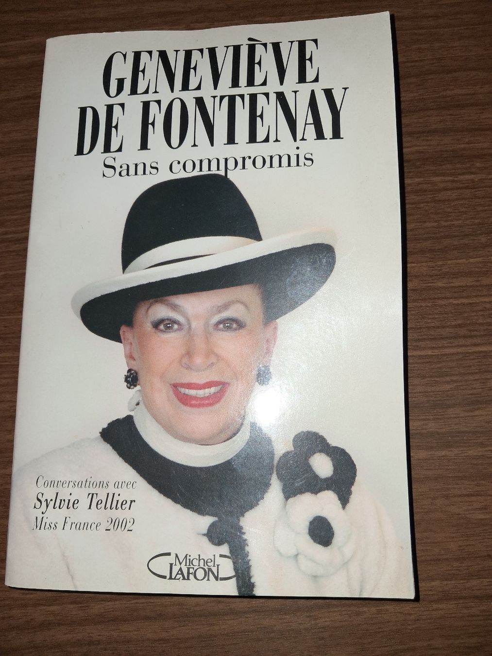 Bücher: Genevieve de fontenay sans compromis – Gebraucht aus Le locle von juliensaran