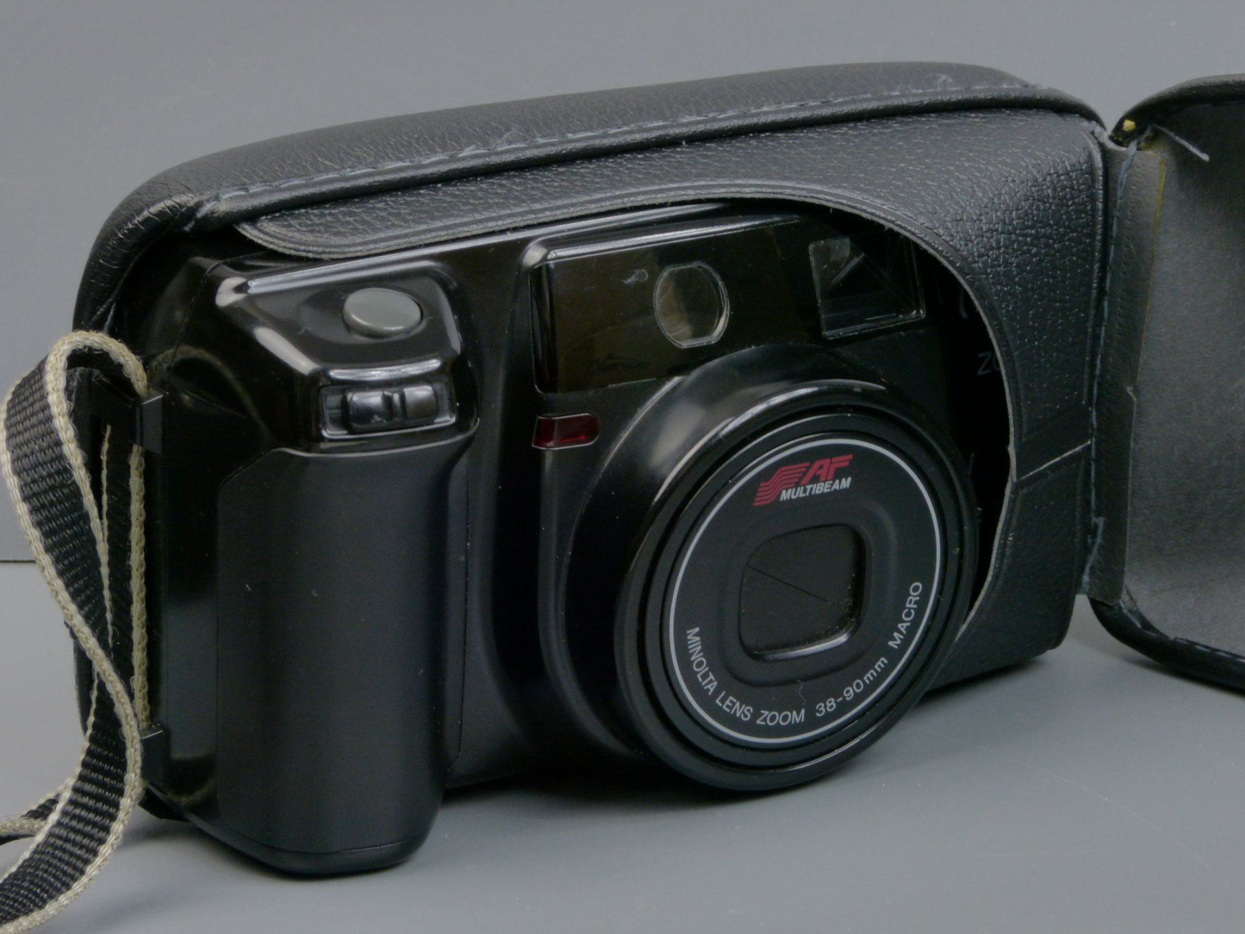 Minolta Fotocamera: Minolta Zoom 90 Kompaktkamera. Teildefekt. Bitte lesen – Usato da Rheineck venduto da mur.man 6