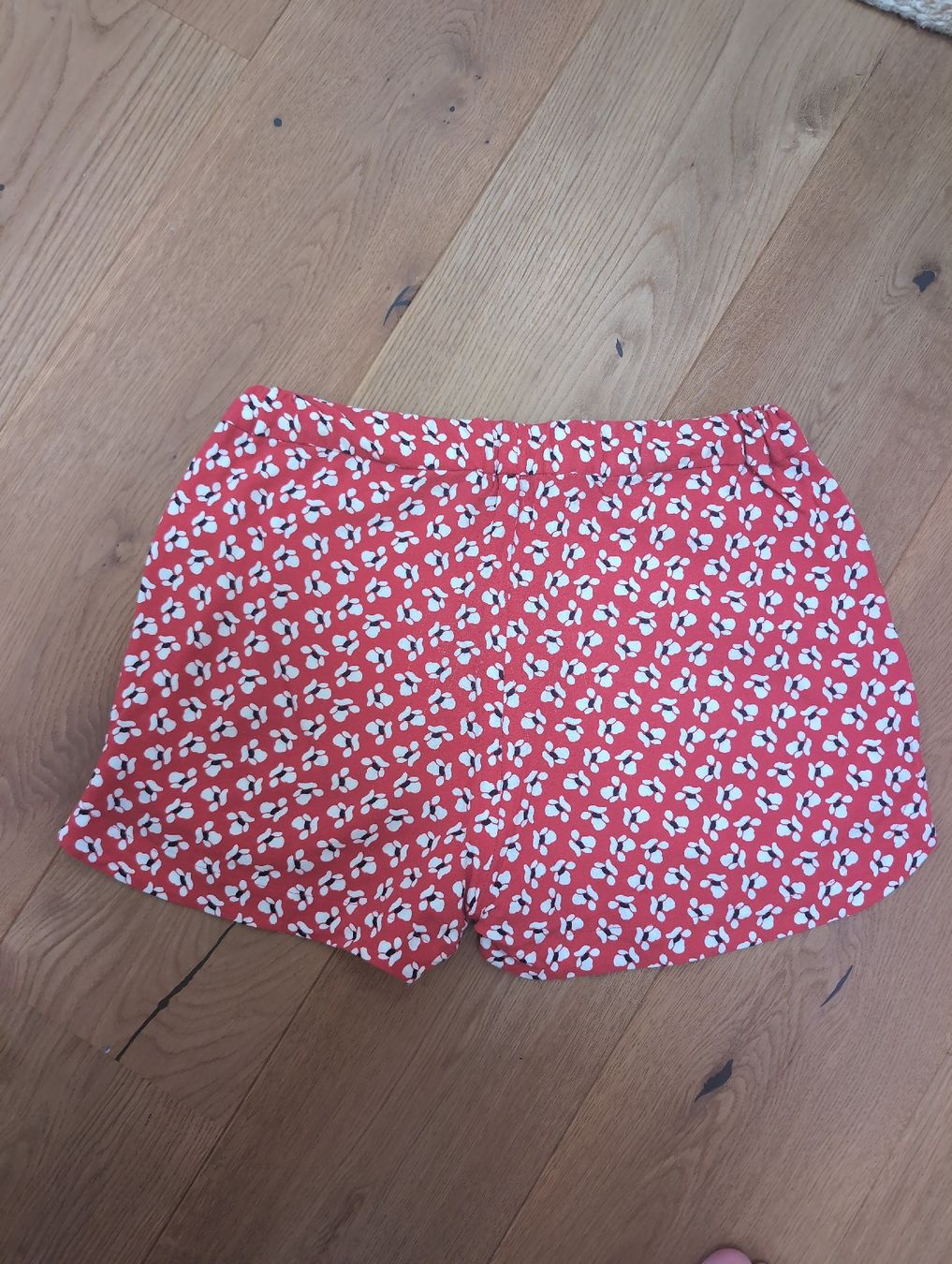 Pantaloni: Short liberty orange, taille haute – Usato da Fribourg venduto da MathiiR 3
