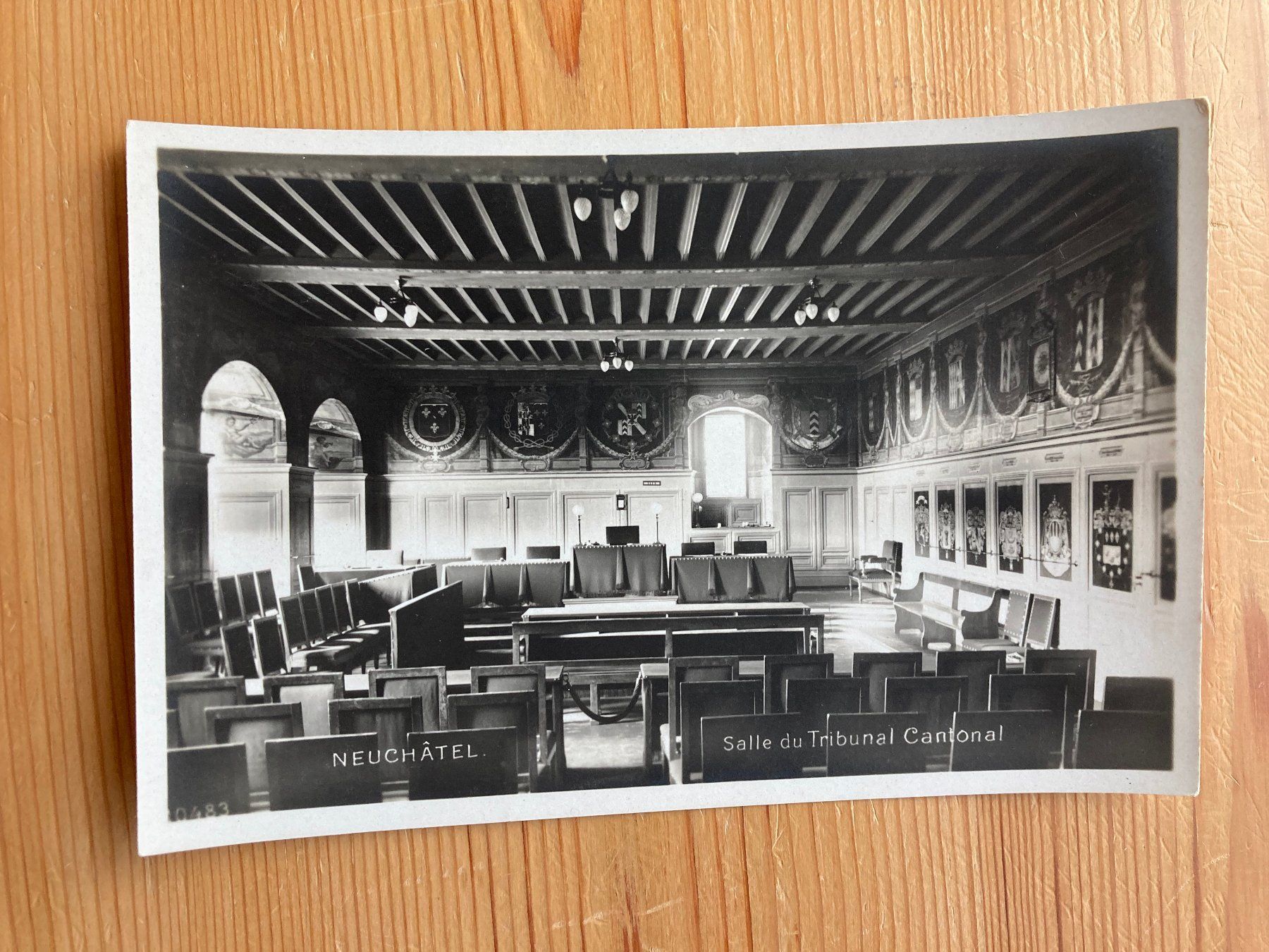 Ansichtskarten: Neuchâtel - Salle du Tribunal Cantonal - AK – Neu (gemäss Beschreibung) aus Oberuzwil von Henri09
