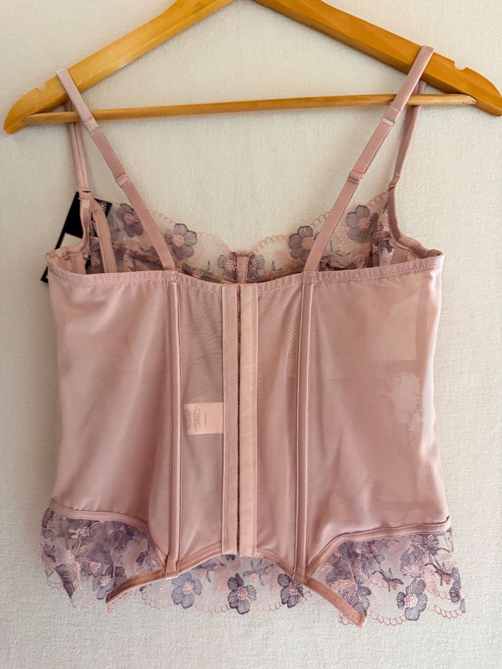 Hunkemöller Top: HUNKEMÖLLER, Bustier SOFIA, Grösse 80B, Farbe Lila – Nuovo e nell'imballaggio originale da Rudolfstetten venduto da gst_g7xl 3