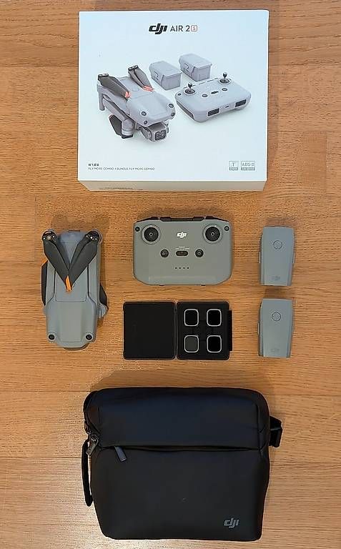 RC Modellbau: DJI Air 2S Fly More Combo – Gebraucht aus Neuchâtel von bic_vzq8 1