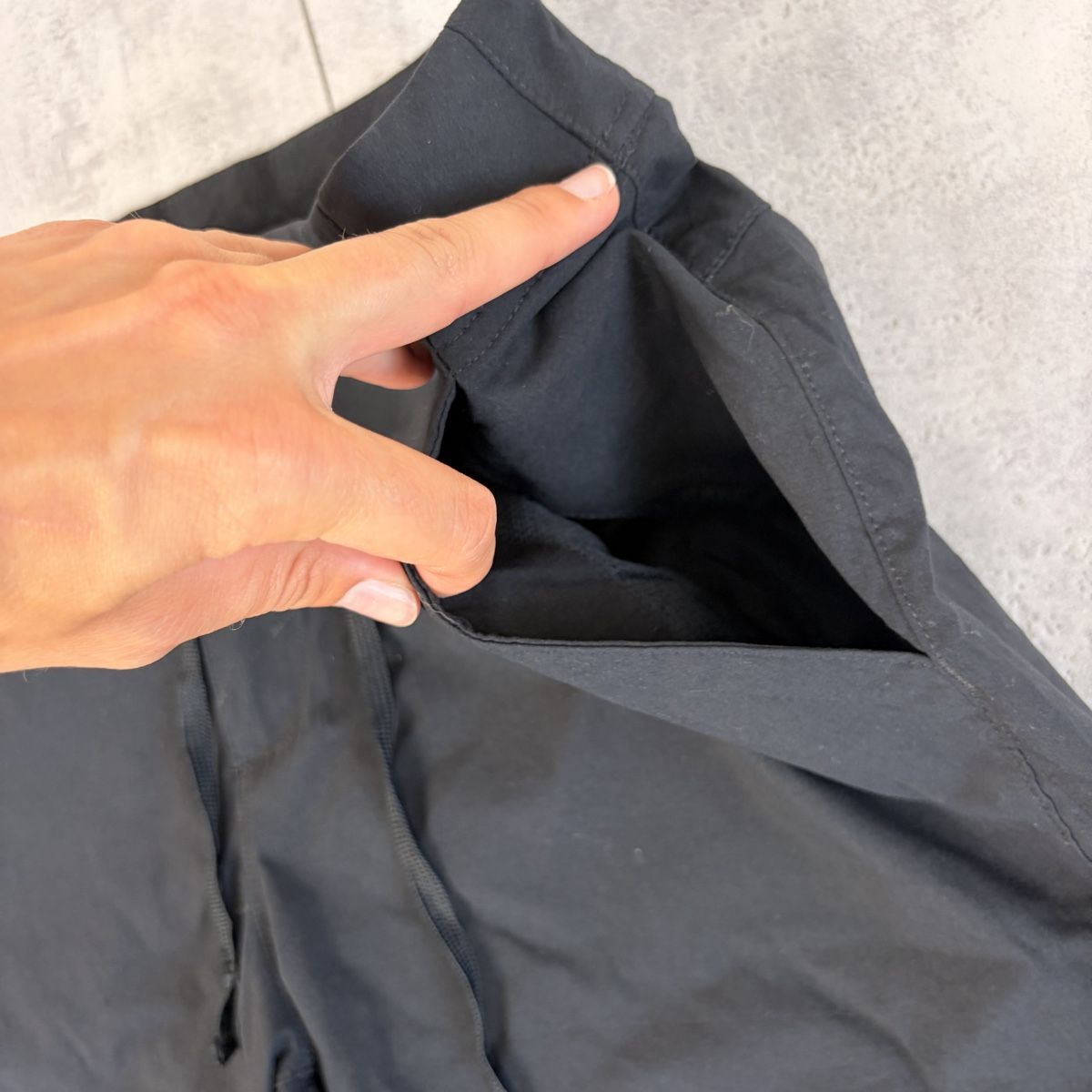 Columbia Hosen: Short Columbia noir - taille XS  – Neu (gemäss Beschreibung) aus Neuchâtel von aliceguins 3
