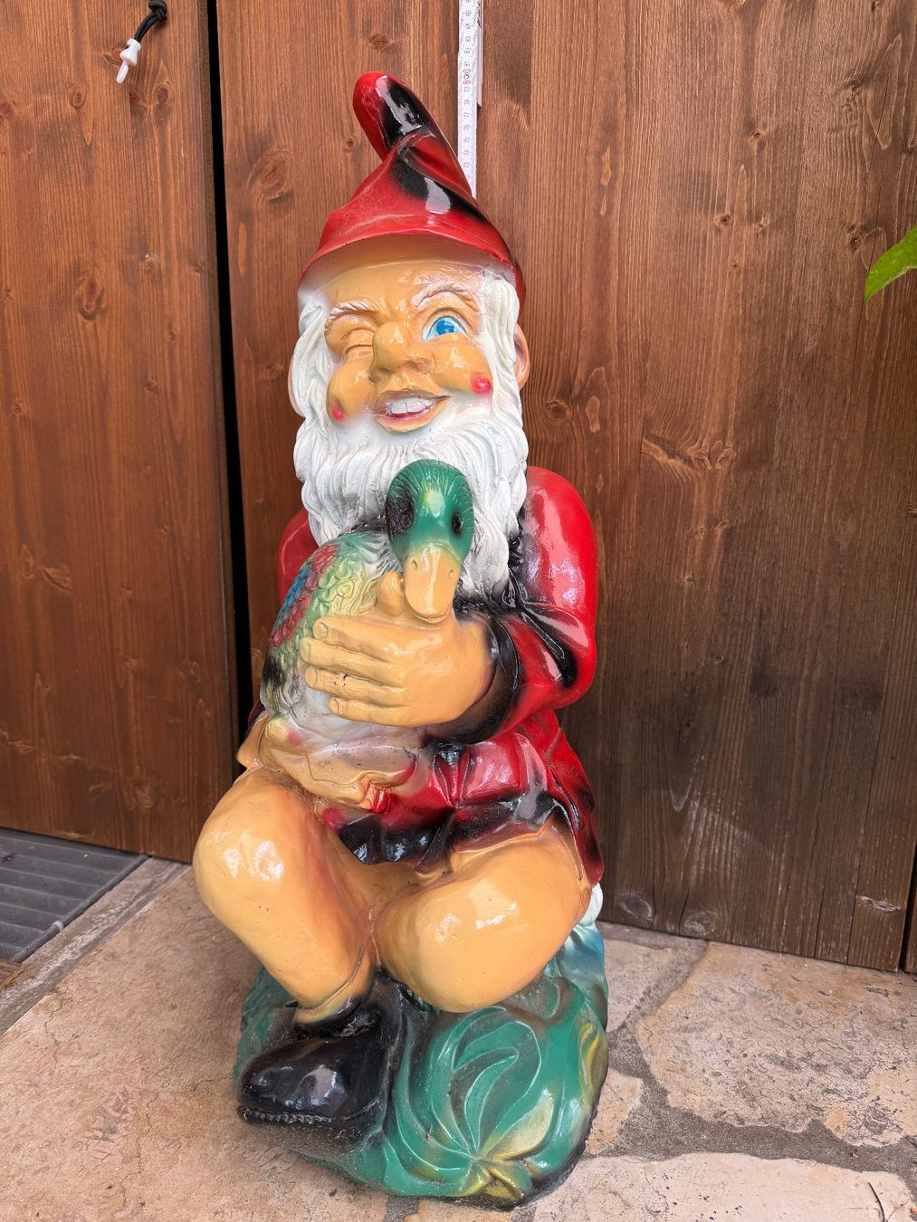 Statuette: Grosser Gartenzwerg mit Ente 80cm hoch – Usato da Winkel venduto da m_schi