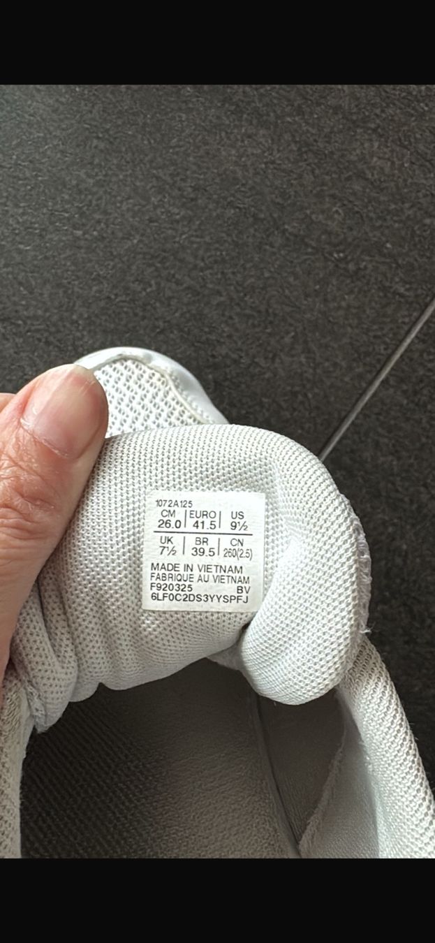 Asics Scarpe da uomo: Asics Turnschuh – Usato da Unterseen venduto da Zurbi 1