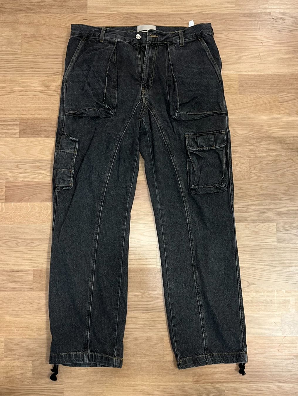 Jeans: Repute Denim Cargo Jeans - Gr. 36 – Usato da Zürich venduto da zc_as